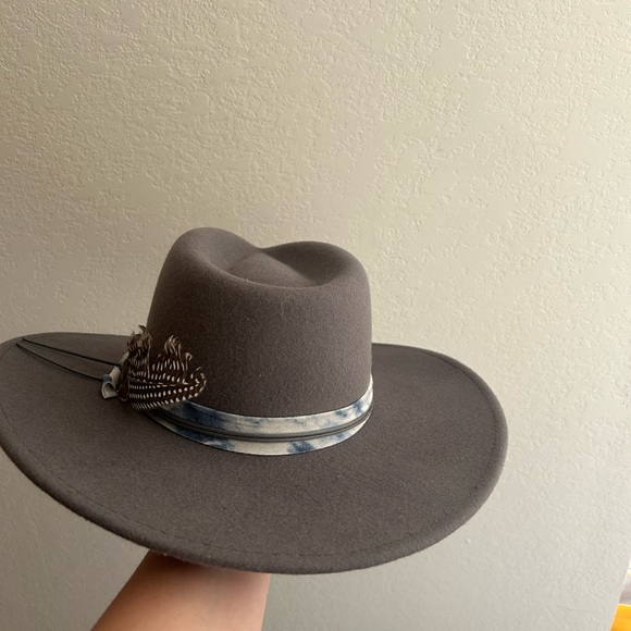 Gray Hat with Feather Accent - Picture 6 of 11